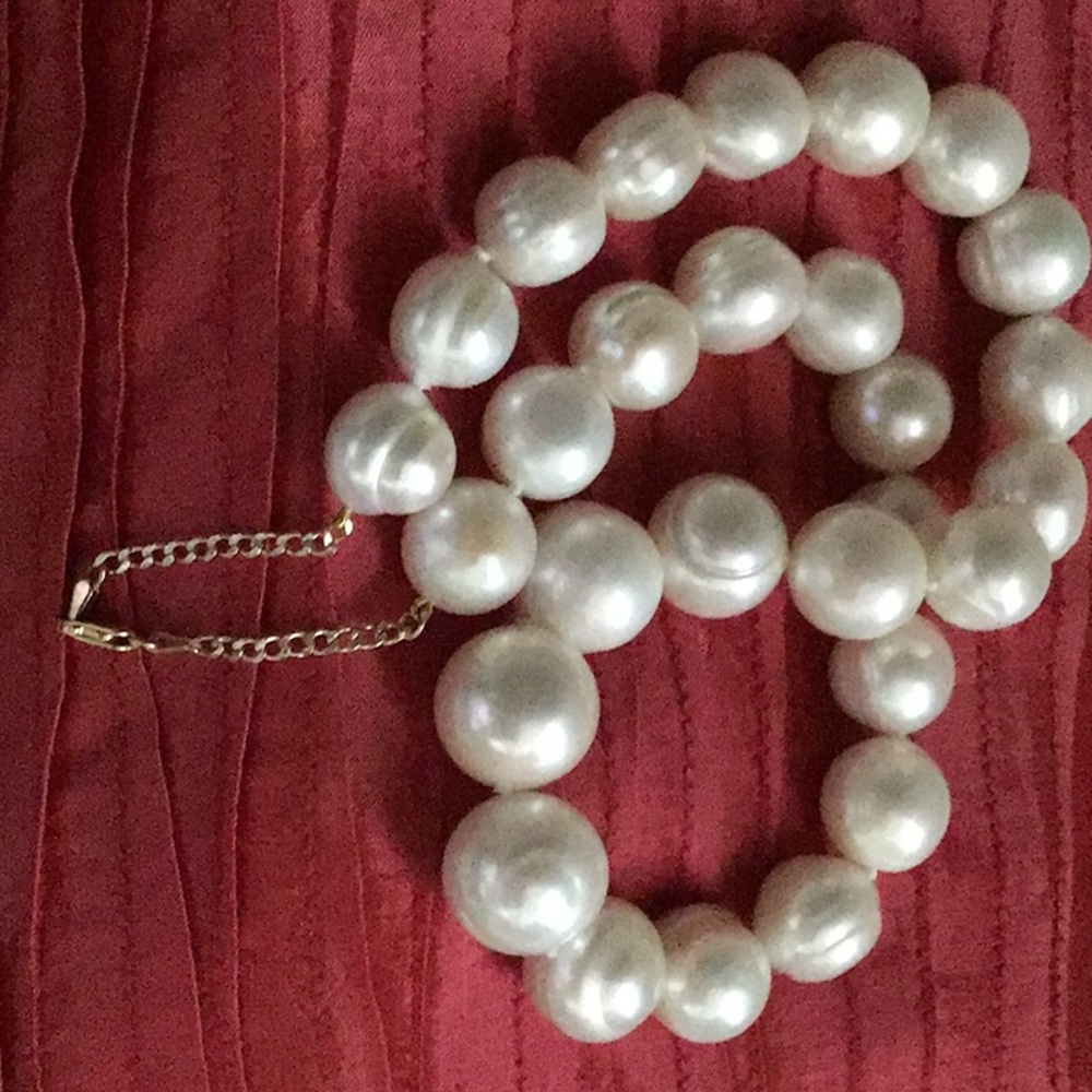Natural large pearl beads